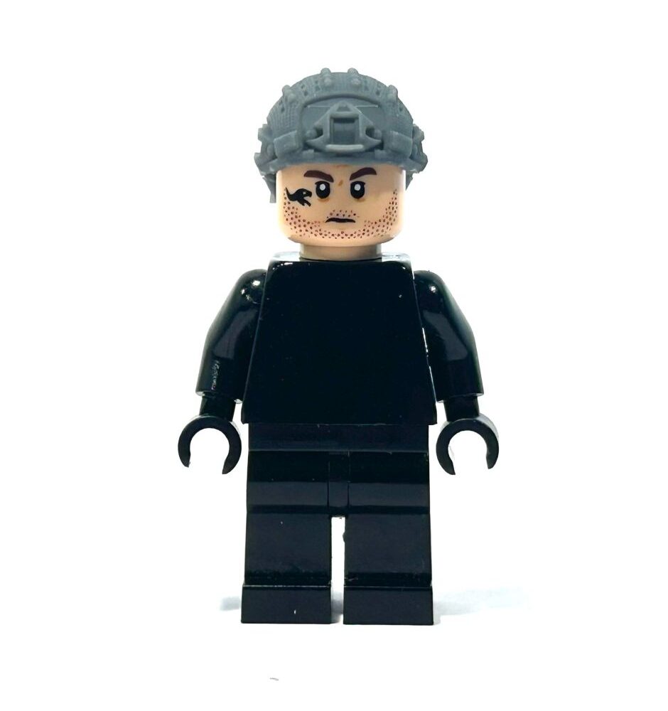 BrickRaidz CP Airframe helmet v1 for Minifigures