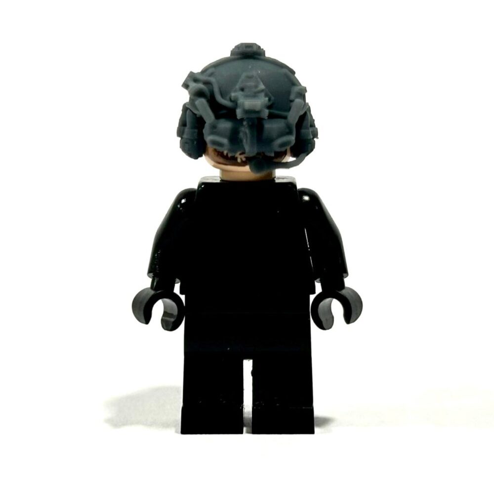 BrickRaidz fast helmet 2.0 v9 drone operator for Minifigures BrickRaidz fast helmet 2.0 v9 drone operator for Minifigures