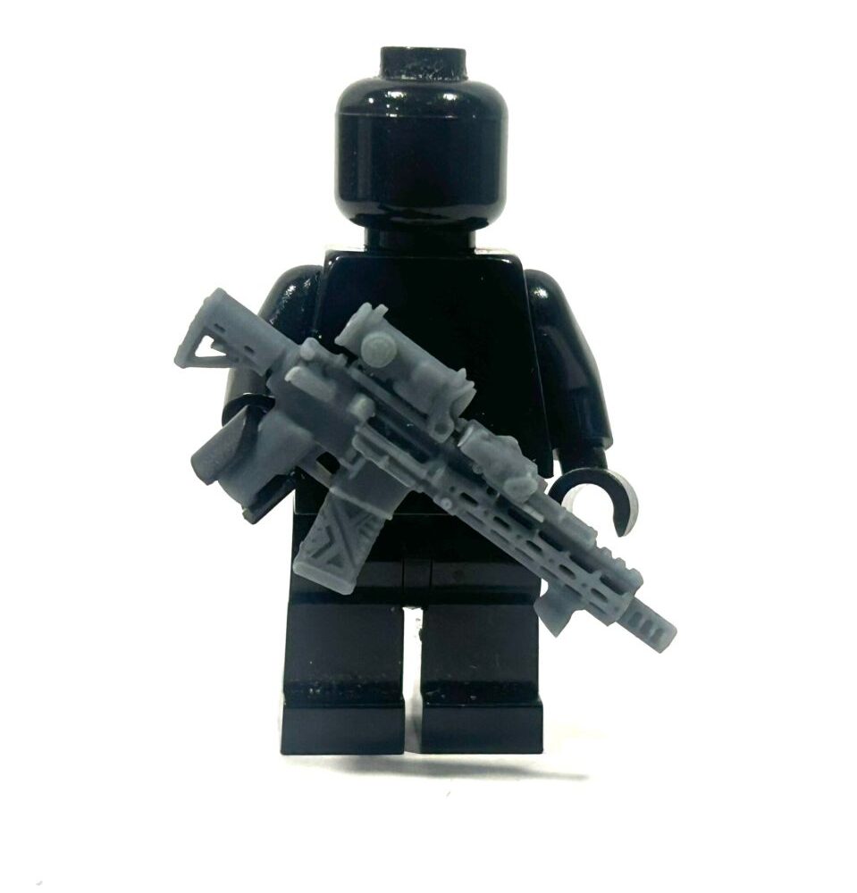 BrickRaidz gun of the month august for Minifigures